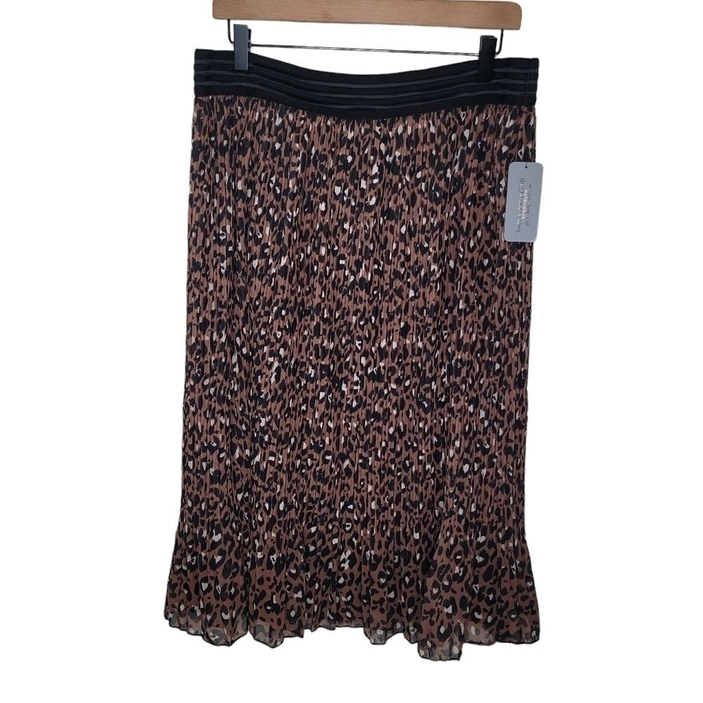 Metro Wear Nwt leopard print pleated skirt size 1x